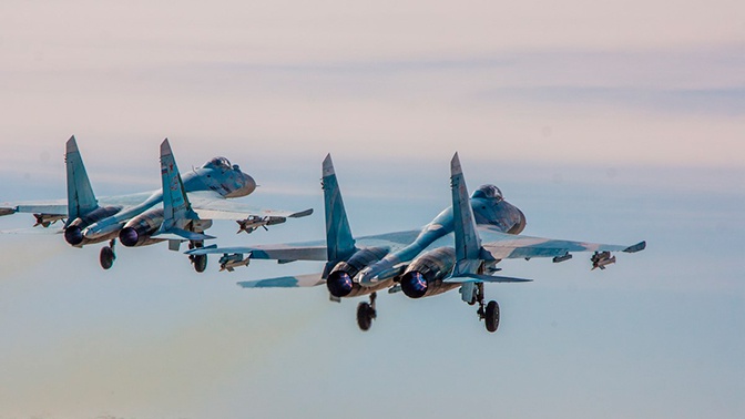 Российский Су-27 перехватил самолет-разведчик США над Черным морем Российский Су-27 перехватил самолет-разведчик США над Черным морем