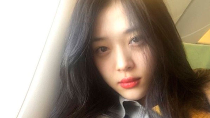 Звезда K-pop Солли умерла в 25 лет Звезда K-pop Солли умерла в 25 лет