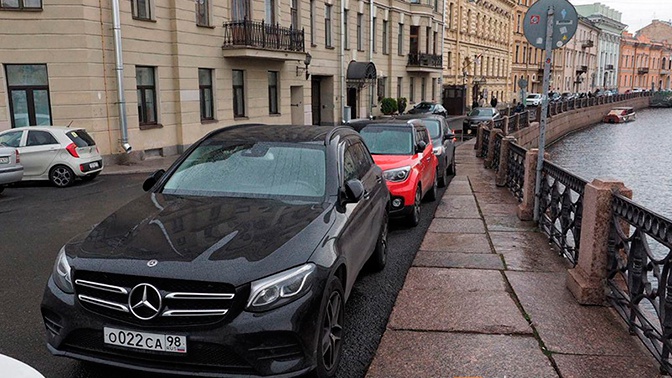 «Каналья!»: петербуржцы возмутились очередным нарушением парковки Боярским