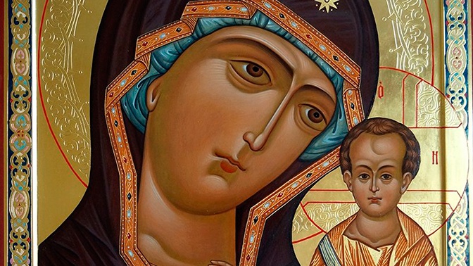 Православные христиане отмечают День Казанской иконы Божией Матери 