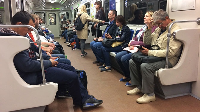 Общественный транспорт Петербурга подорожает на десять рублей Общественный транспорт Петербурга подорожает на десять рублей