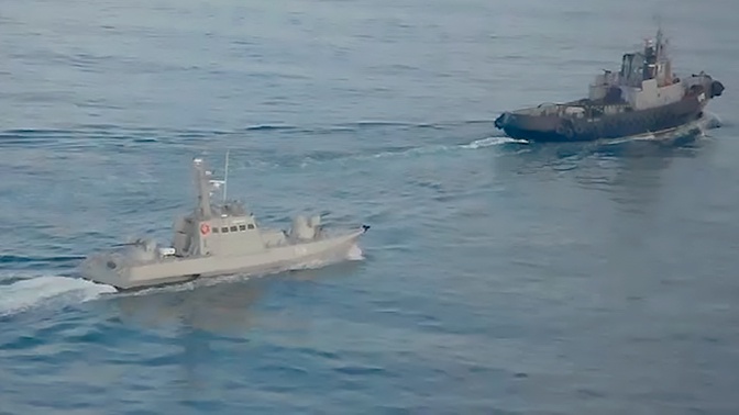 СМИ: переданные Россией военные корабли вернулись на Украину