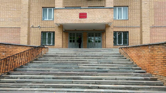 Пассажирка, угрожавшая взорвать самолет в Домодедово, арестована на два месяца Пассажирка, угрожавшая взорвать самолет в Домодедово, арестована на два месяца