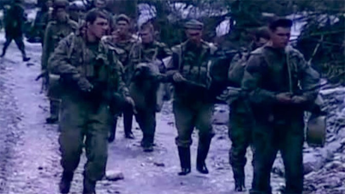 Нападение на десантников. Чечня Аргунское ущелье 2000 год. 6 Рота Аргунское ущелье. Бой у высоты 776 Чечня 2000.
