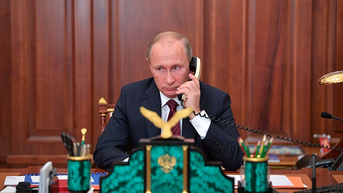 Путин и Трамп провели телефонный разговор Путин и Трамп провели телефонный разговор