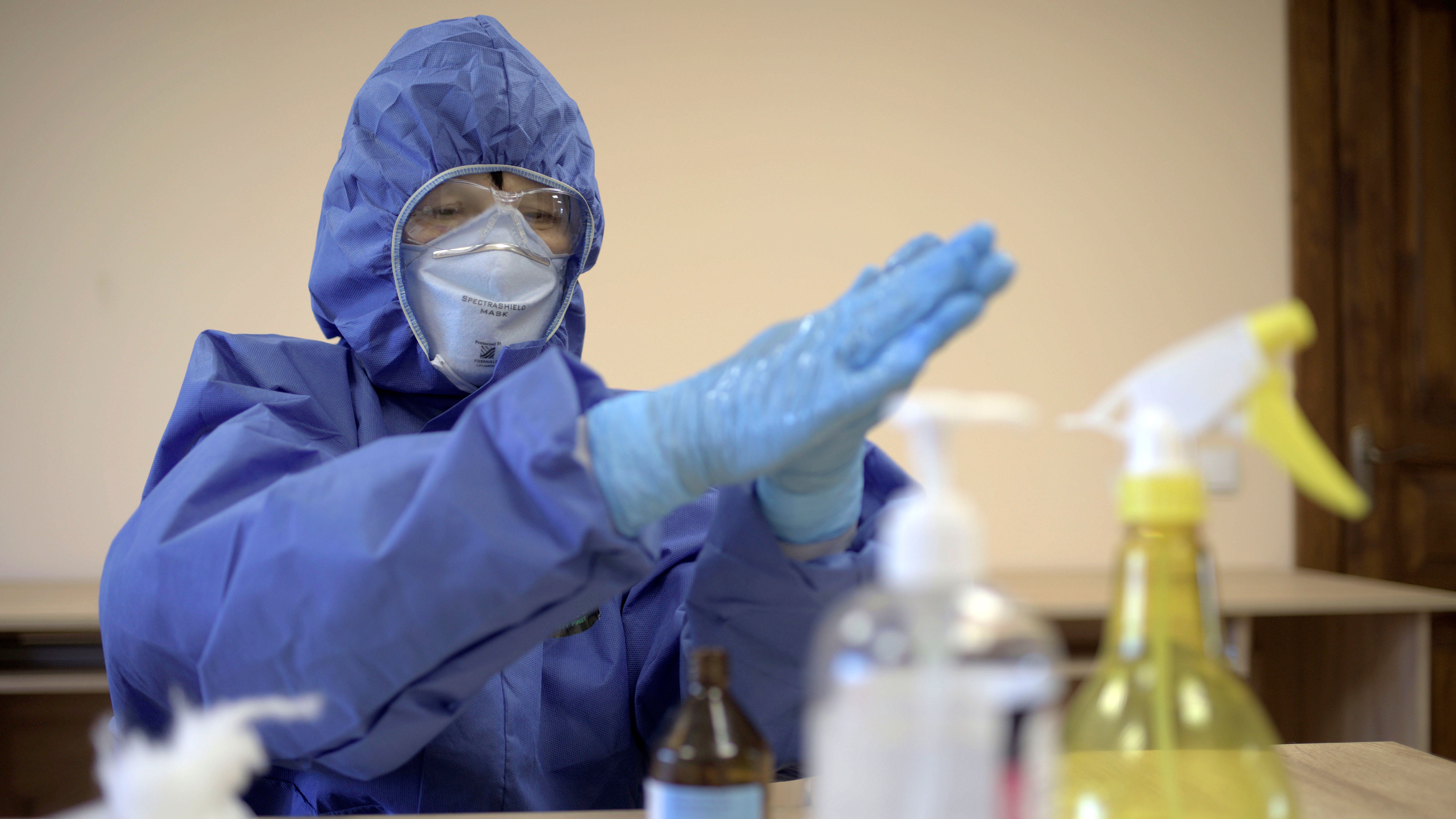 офтальмолог магнитогорск семейный доктор доменщиков. эпидемия фон для презентации рв. 170 врачей. 170 врачей. медицинский работник на селе.