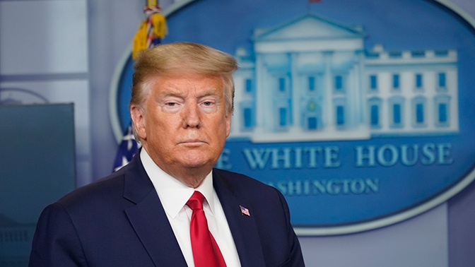 Трамп рассказал об обсуждении нефтяной сделки с Путиным и саудовским королем Трамп рассказал об обсуждении нефтяной сделки с Путиным и саудовским королем