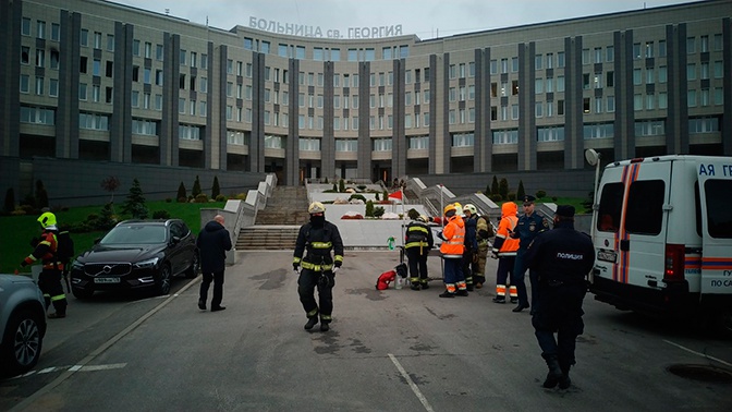 Беглов назвал возможную причину пожара в больнице в Санкт-Петербурге