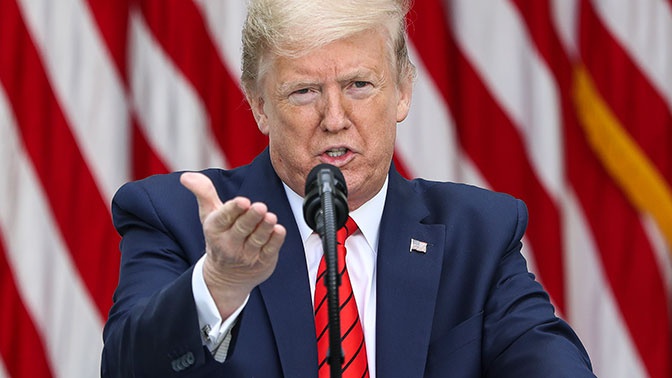 Трамп закончил брифинг после конфликта с журналисткой Трамп закончил брифинг после конфликта с журналисткой