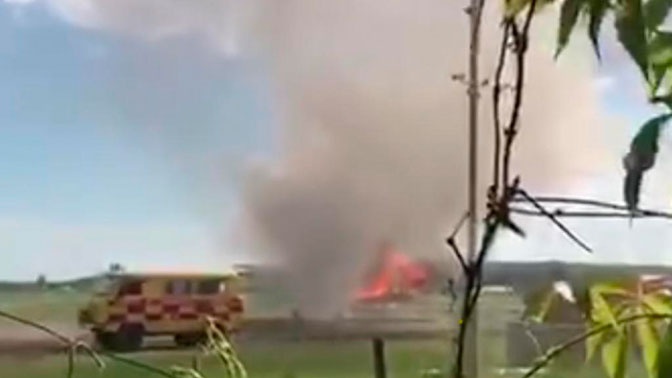 Самолет загорелся после посадки в Казахстане Самолет загорелся после посадки в Казахстане