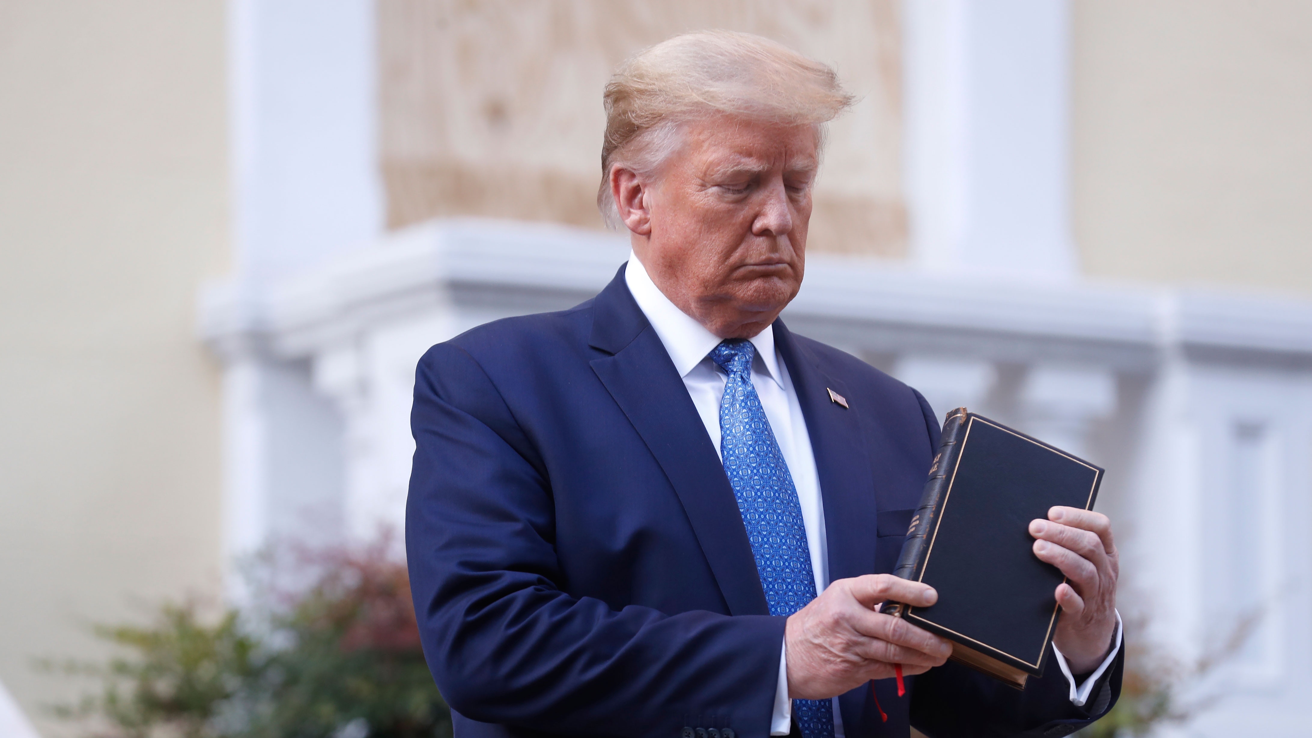 Американский эксперт оценила шансы Трампа на переизбрание на пост президента Американский эксперт оценила шансы Трампа на переизбрание на пост президента