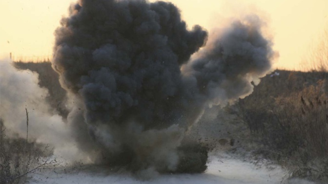 Четверо военных пострадали при взрыве на полигоне под Новосибирском Четверо военных пострадали при взрыве на полигоне под Новосибирском