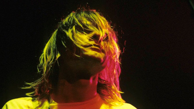 Гитара лидера Nirvana продана за рекордную сумму