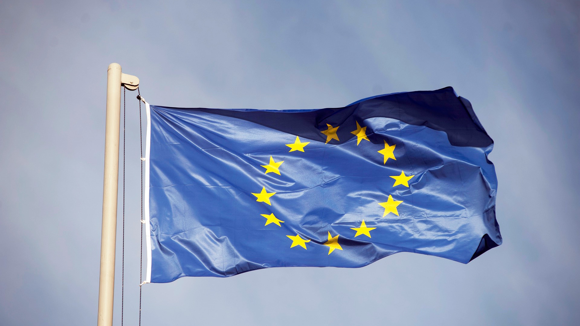 Евросоюз продлил санкции против России до 2021 года Евросоюз продлил санкции против России до 2021 года