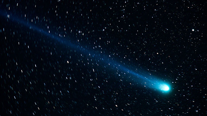 Самая яркая за семь лет комета приблизится к Земле на минимальное расстояние