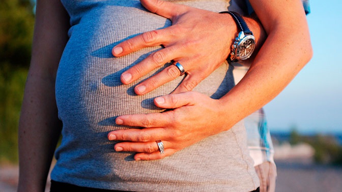 В России подписан закон, который позволяет смягчать уголовное наказание для беременных и матерей с детьми до трех лет