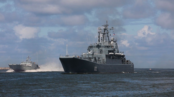 Корабли ВМФ проведут совместные с ВКС и ФСБ учения в Арктике Корабли ВМФ проведут совместные с ВКС и ФСБ учения в Арктике
