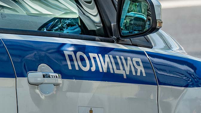 В Москве пьяный мужчина напал на полицейского В Москве пьяный мужчина напал на полицейского