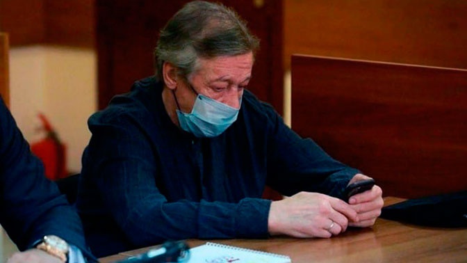 Адвокат Ефремова сообщил, что актера выписали из больницы