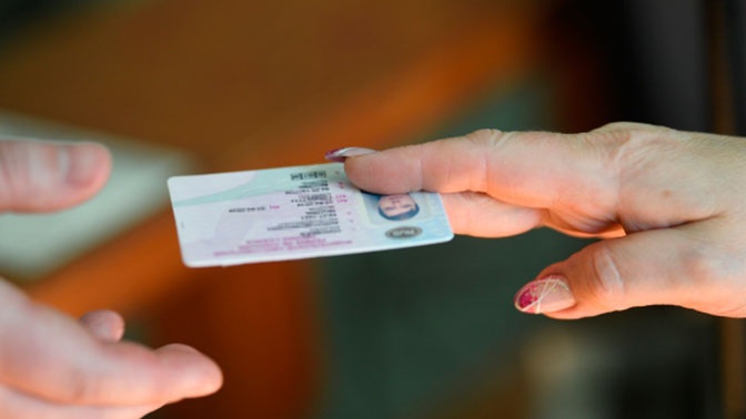 МВД утвердило изменения в водительские удостоверения и ПТС