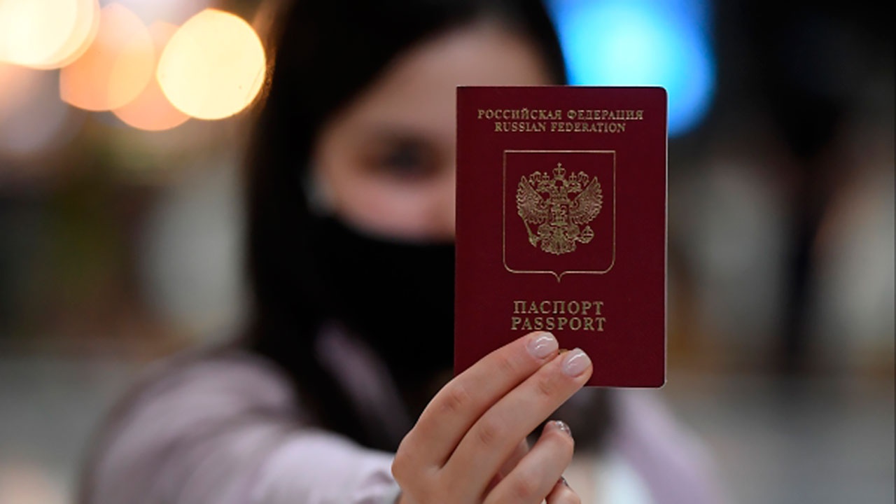 Глава Гознака назвал самый популярный способ подделки паспортов