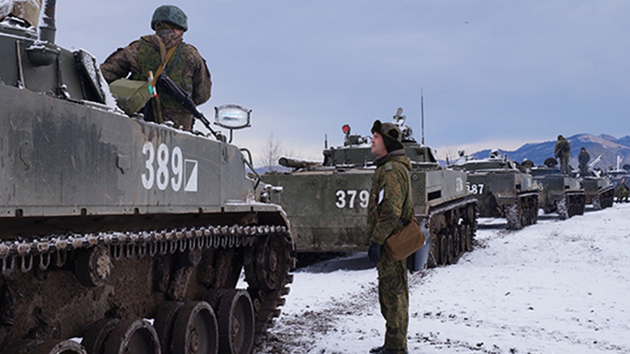 Около 10 тысяч военнослужащих ЮВО приступили к занятиям по боевой подготовке Около 10 тысяч военнослужащих ЮВО приступили к занятиям по боевой подготовке