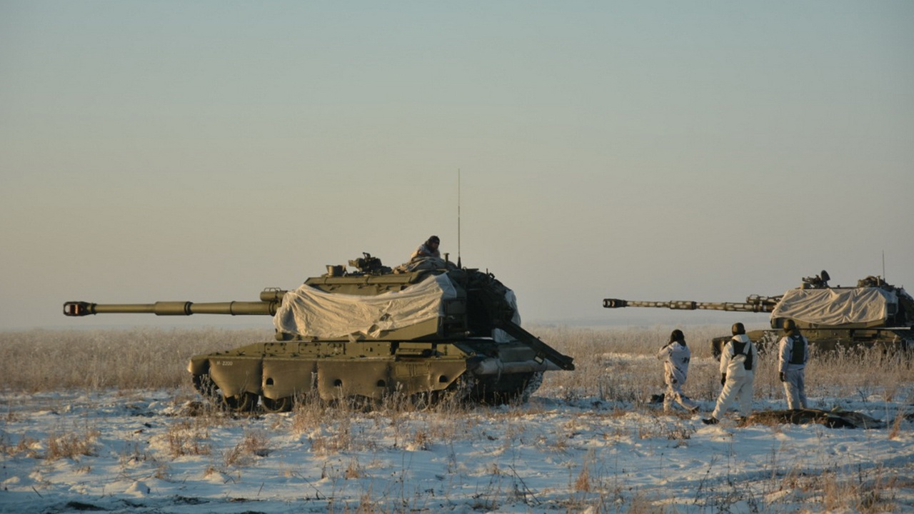 Рокот множества орудий: военнослужащие отразили атаку «врага» под ...