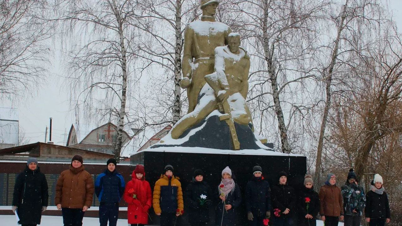 Военные ЗВО и юнармейцы почтили память детей-антифашистов в Воронежской области