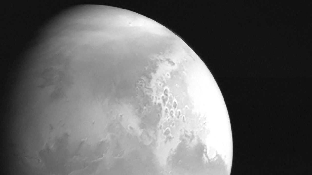 Сделана первая фотография Марса с китайского зонда