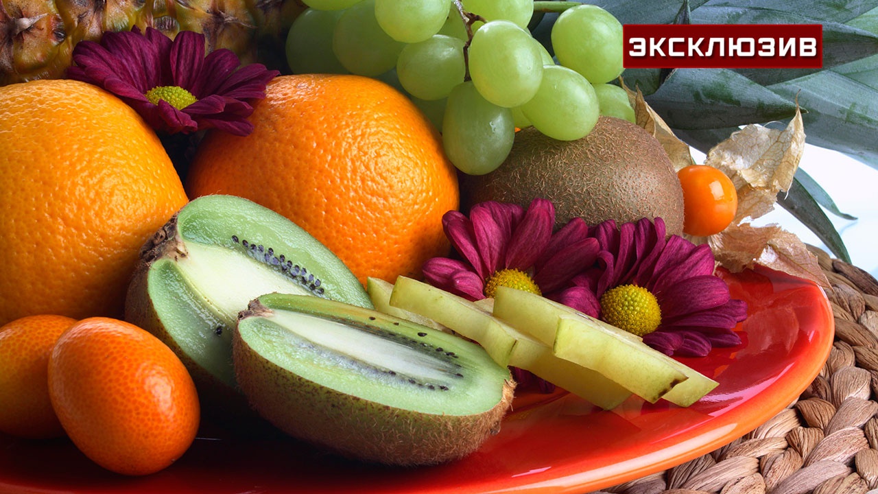 Можно кушать фрукты вечером. Перечень полезных продуктов. Бесполезные фрукты. Можно есть фрукты на ночь. Здоровое питание.