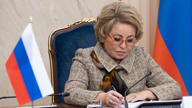 Матвиенко заявила о необходимости разработать меры для игнорирующих законы РФ IT-компаний Матвиенко заявила о необходимости разработать меры для игнорирующих законы РФ IT-компаний