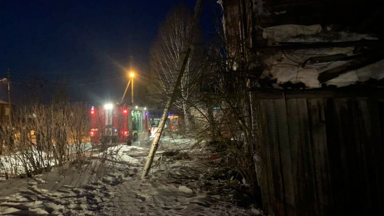Четверо детей погибли в загоревшемся жилом доме в Красноярском крае