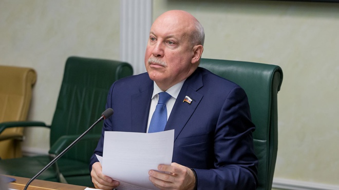 Путин освободил Мезенцева от обязанностей посла РФ в Белоруссии Путин освободил Мезенцева от обязанностей посла РФ в Белоруссии