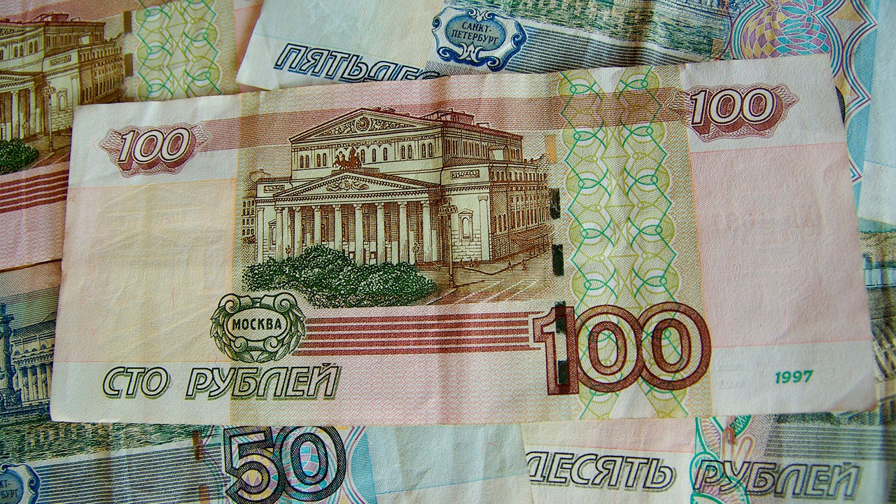 СТО рублей