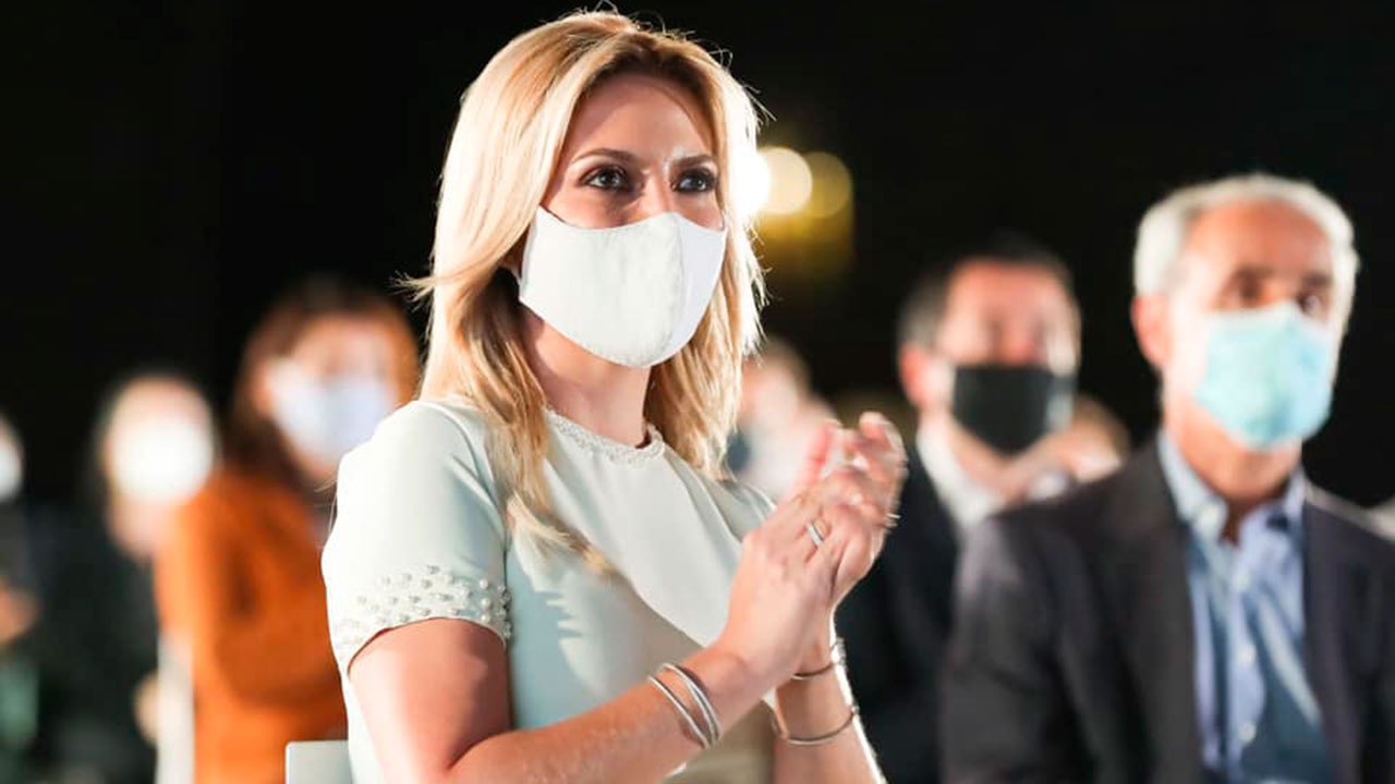 Жена президента Аргентины сдала отрицательный тест на коронавирус
