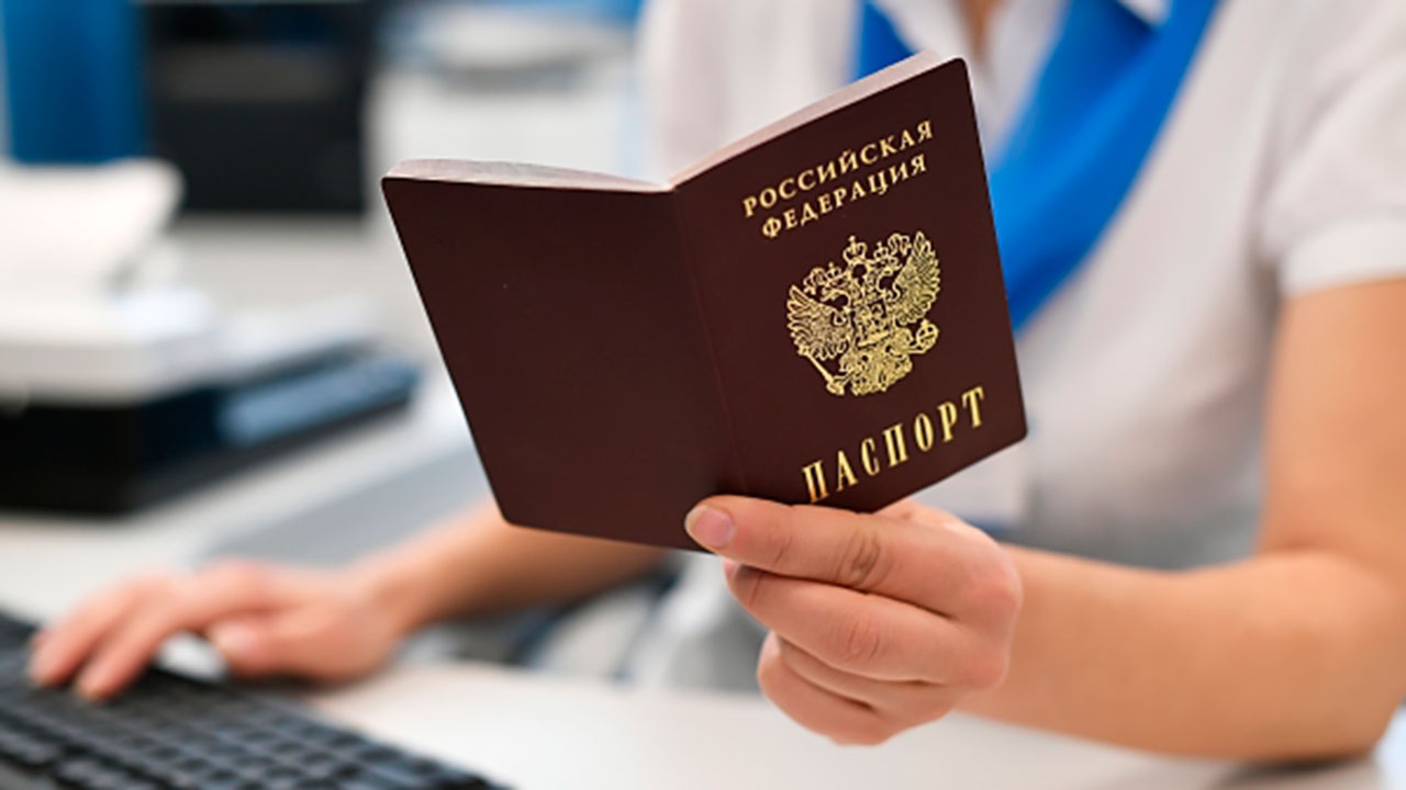 Госдума приняла законы о запрете чиновникам иметь двойное гражданство и вид на жительство за рубежом 