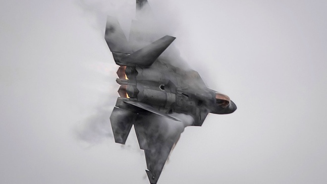Начальник штаба ВВС США заявил о намерении избавиться от F-22 Начальник штаба ВВС США заявил о намерении избавиться от F-22