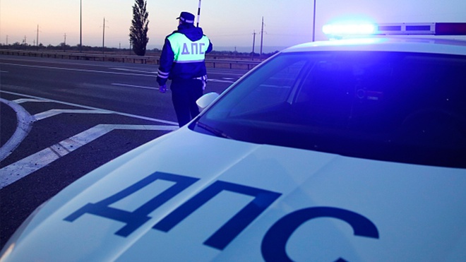 Пассажирский автобус врезался в столб в Ярославле Пассажирский автобус врезался в столб в Ярославле