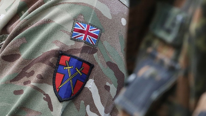 СМИ: солдат Британии высадили из поезда у границы Эстонии и РФ за пьянство