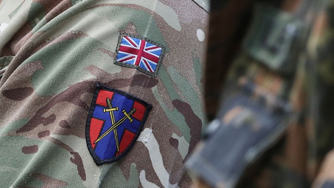 СМИ: солдат Британии высадили из поезда у границы Эстонии и РФ за пьянство СМИ: солдат Британии высадили из поезда у границы Эстонии и РФ за пьянство