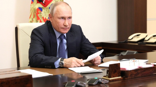 Путин подписал закон о служебной тайне в области обороны Путин подписал закон о служебной тайне в области обороны