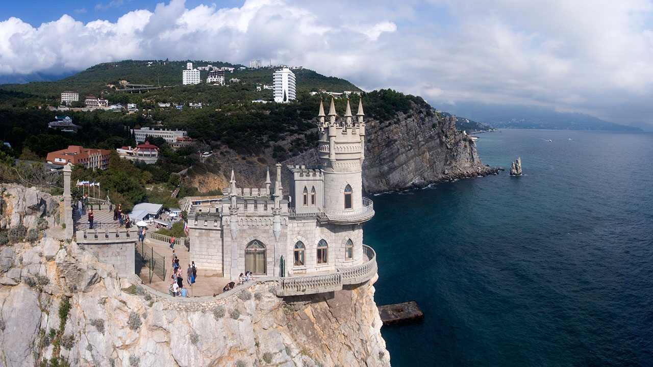 В Крыму назвали ничтожной идею украинских властей обложить полуостров налогами В Крыму назвали ничтожной идею украинских властей обложить полуостров налогами