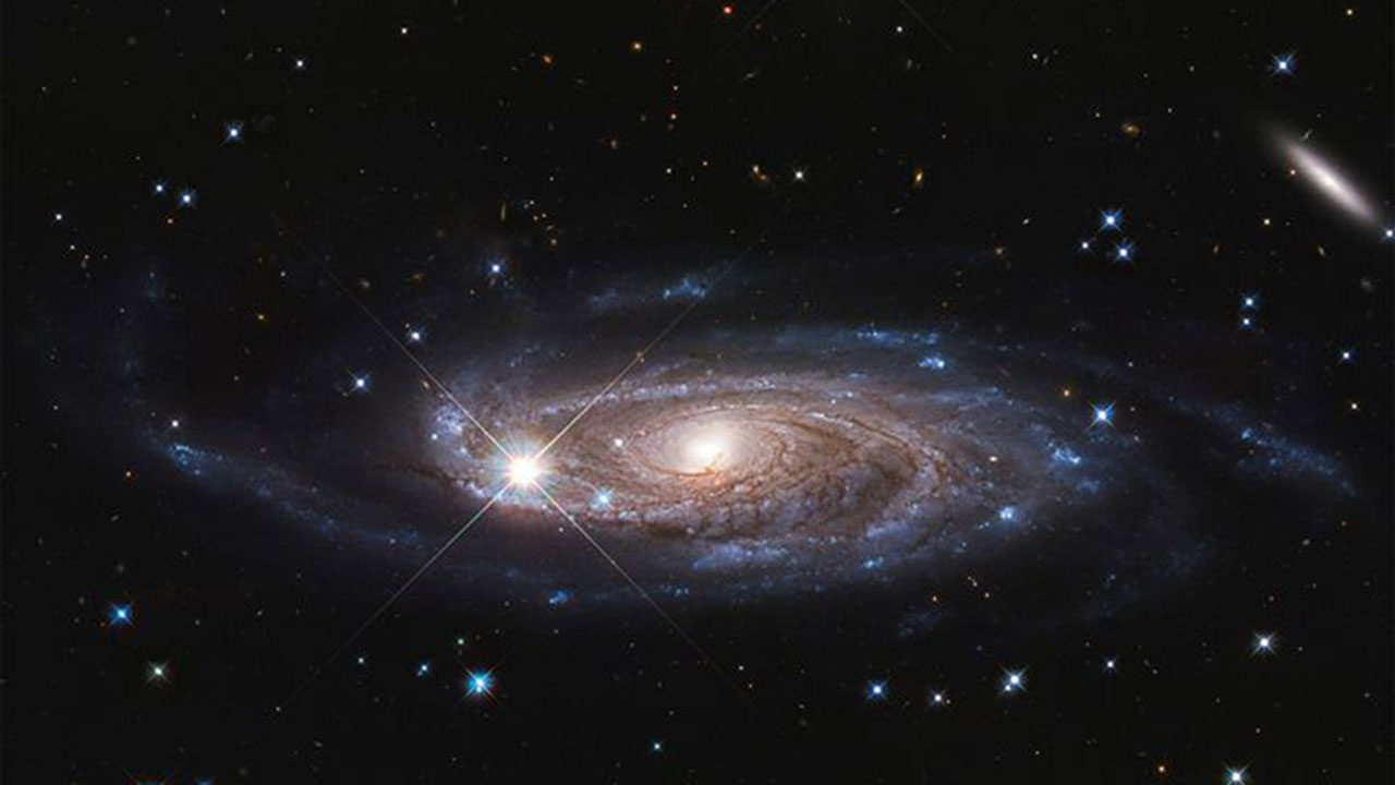 В центре нашей Галактики обнаружено скопление таинственного вещества