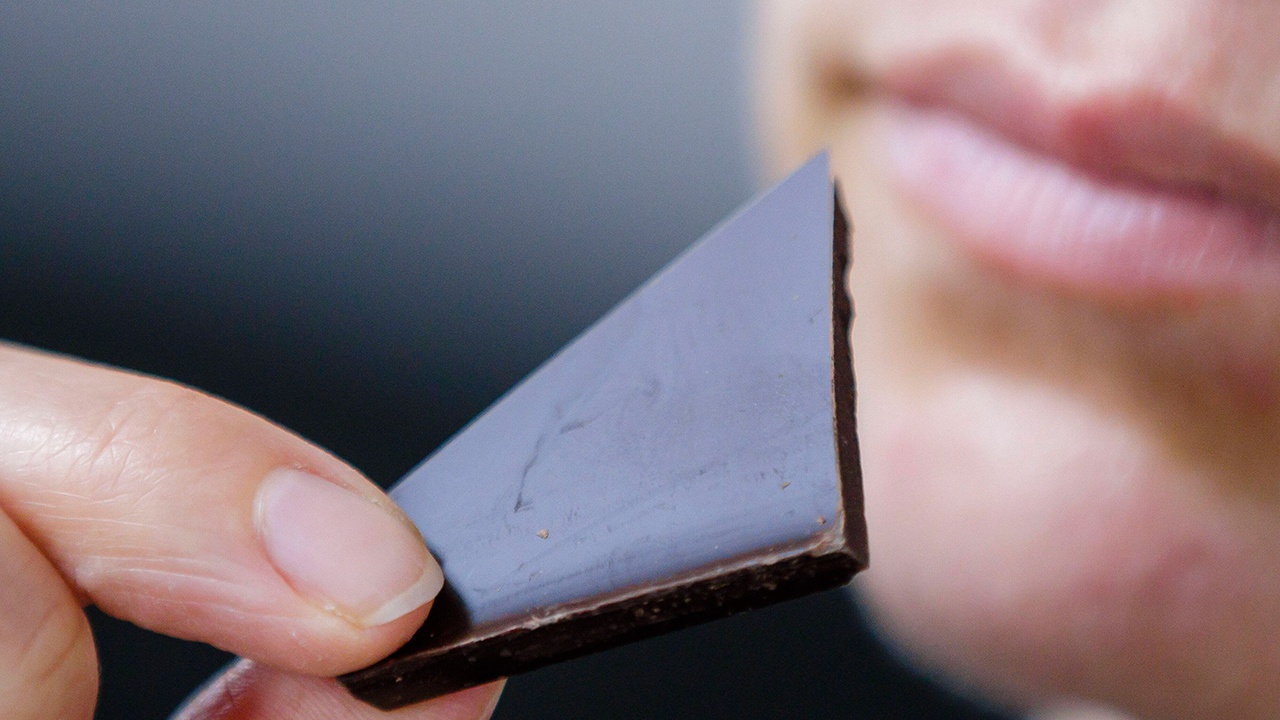 Ученые обнаружили неожиданное действие шоколада на организм человека