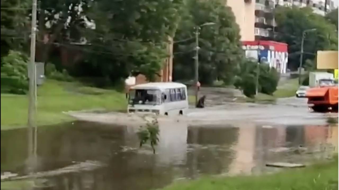 Курск под водой фото