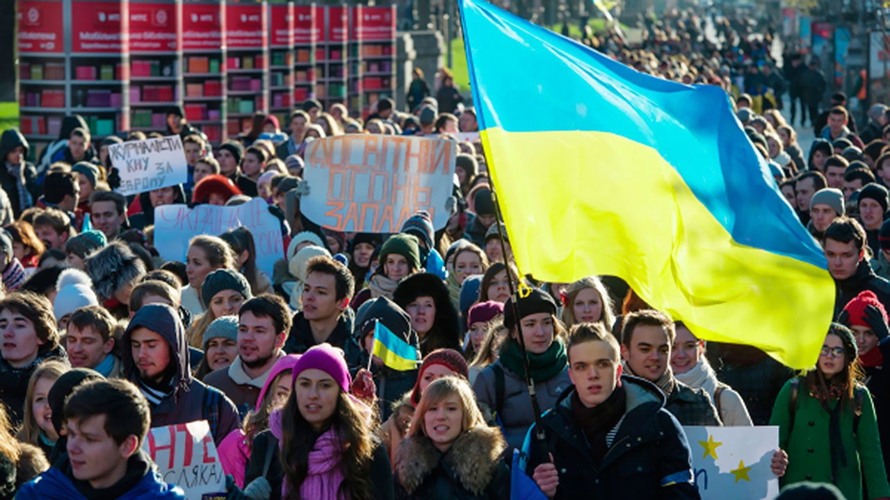 Нации поляки. Молодежь Украины. Форум с украинцами. Молодежь 88.