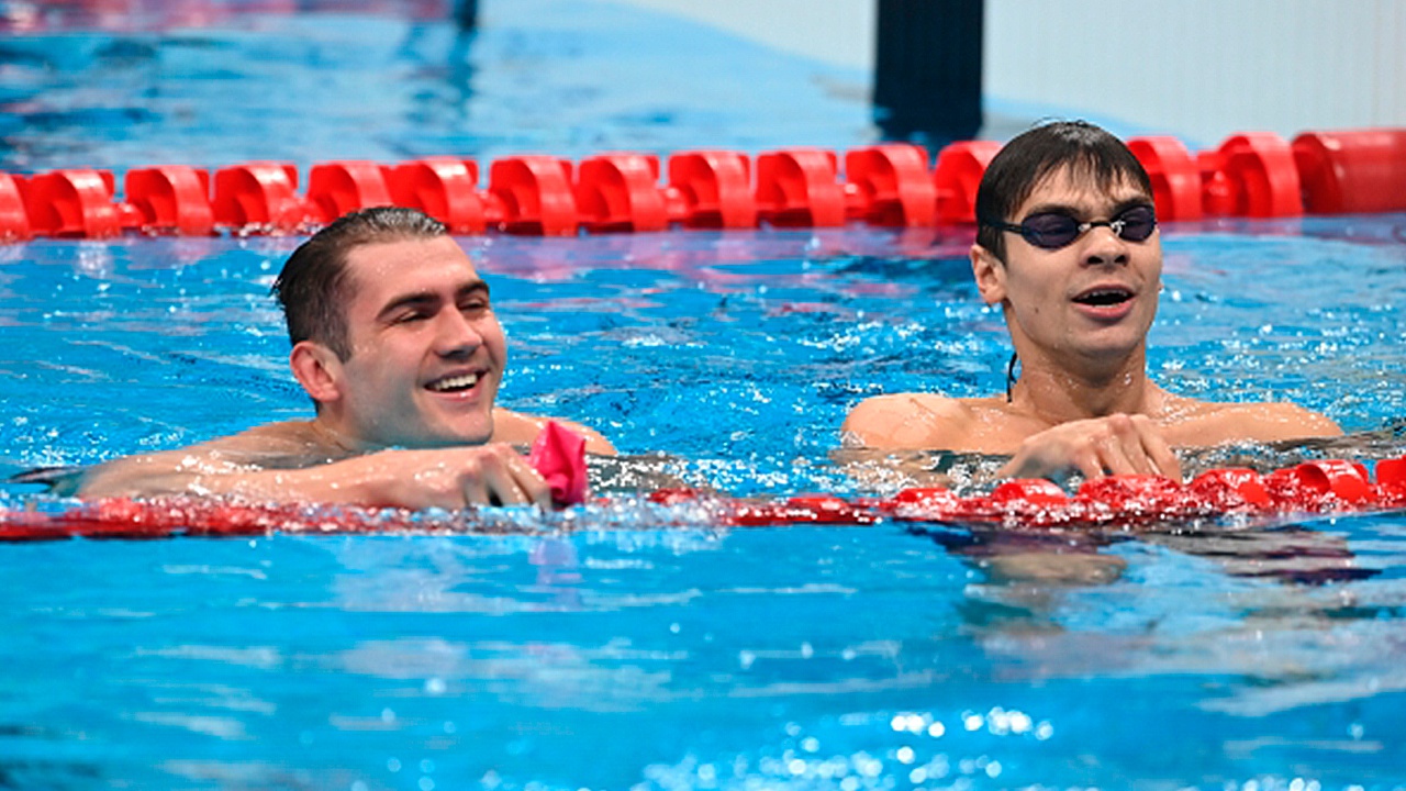 Золото и серебро: российские пловцы взяли медали на Олимпиаде в Токио