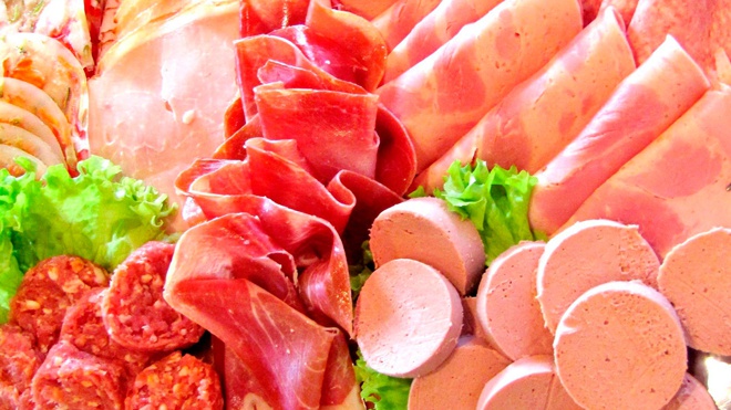 Онколог назвал вызывающие рак кишечника продукты Онколог назвал вызывающие рак кишечника продукты