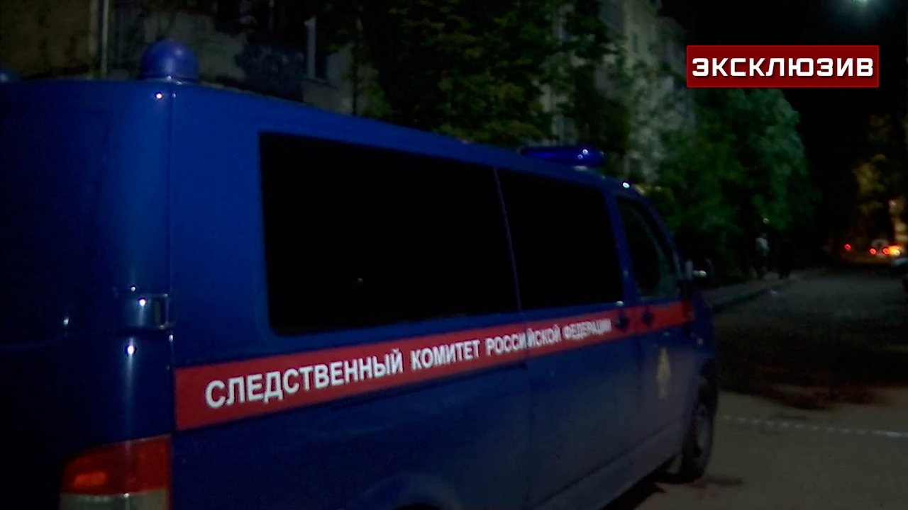 В екатеринбурге отец выбросил из окна