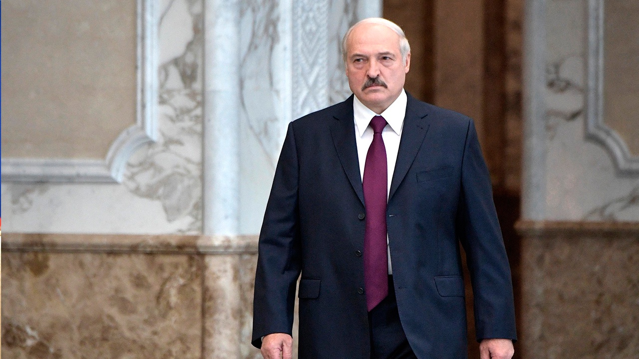 Лукашенко рассказал, когда пост президента Белоруссии займет другой человек